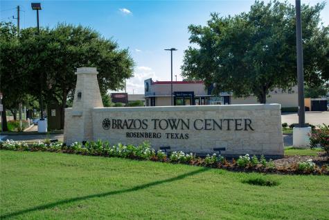 5038 Mckinney Ridge Trail Rosenberg TX 77471