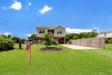 4621 Pelican Street Hitchcock TX 77563