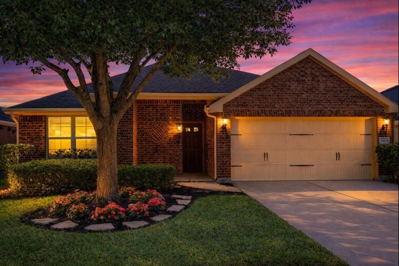 2011 Manchester Crossing Drive Fresno TX 77545