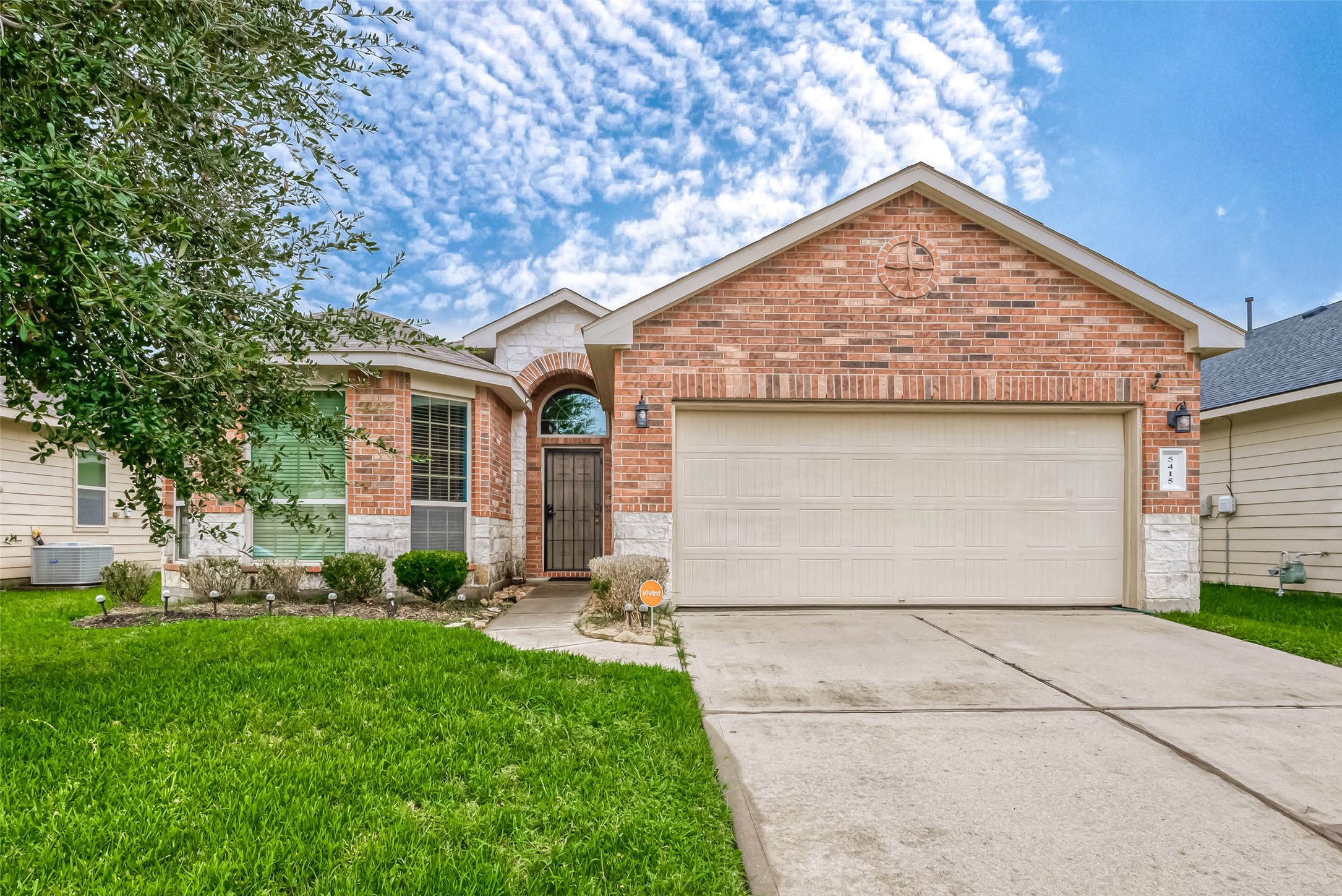 5415 Roaring Peaks Lane Katy TX 77449
