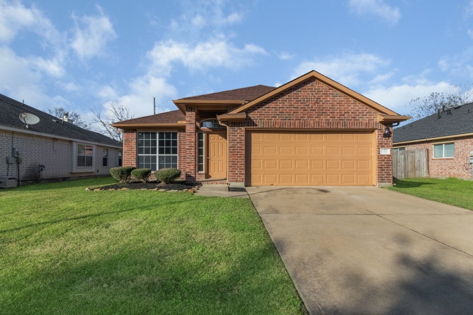 1114 N Magnolia Dale Drive Fresno TX 77545