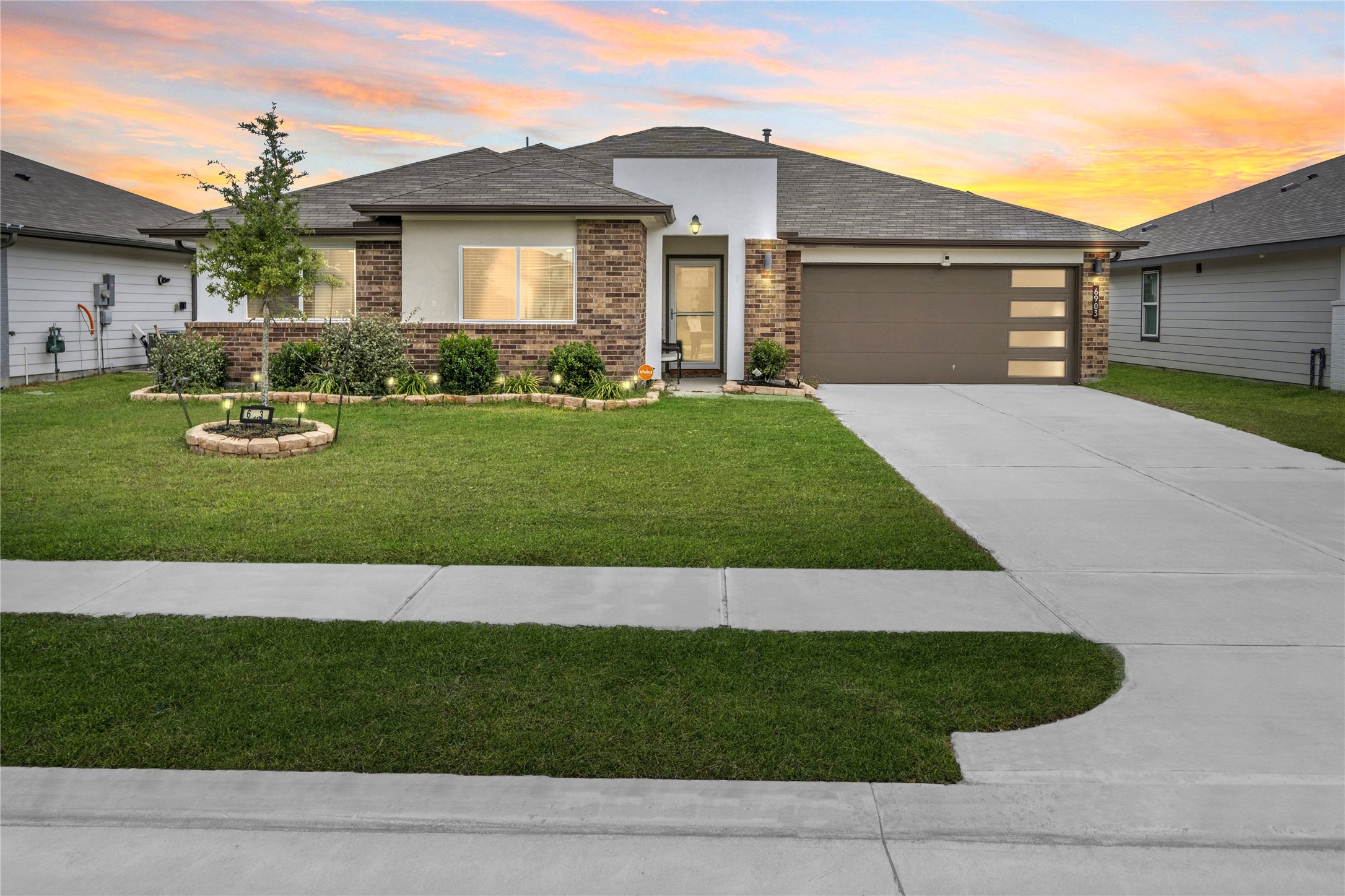 6903 Amber Cliff Lane Richmond TX 77469