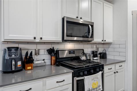 6903 Amber Cliff Lane Richmond TX 77469