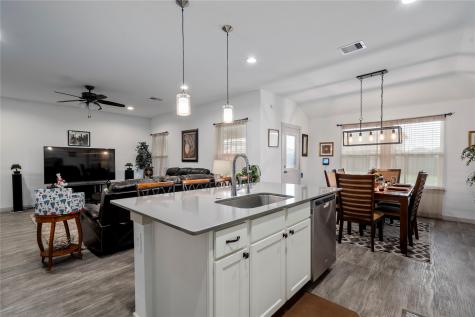 6903 Amber Cliff Lane Richmond TX 77469