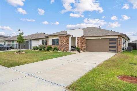 6903 Amber Cliff Lane Richmond TX 77469