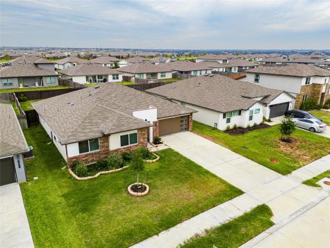 6903 Amber Cliff Lane Richmond TX 77469