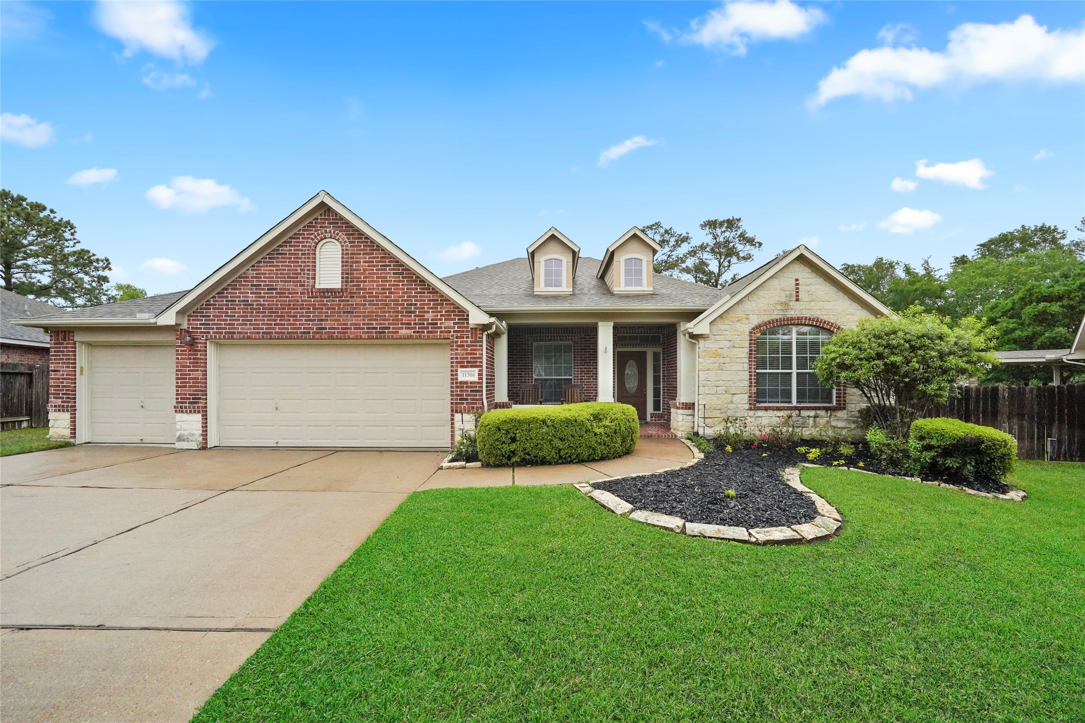 11306 Lakewood Crossing Houston TX 77070