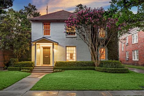 2116 Banks Street Houston TX 77098