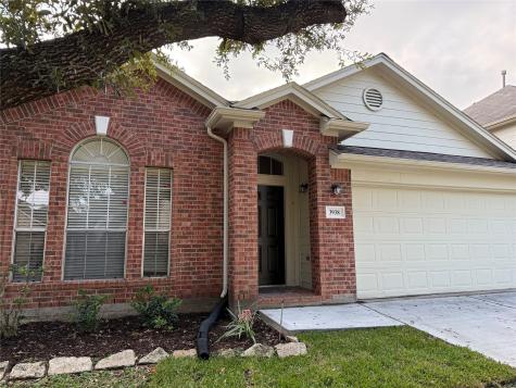 3938 Norfolk Pine Street Fresno TX 77545