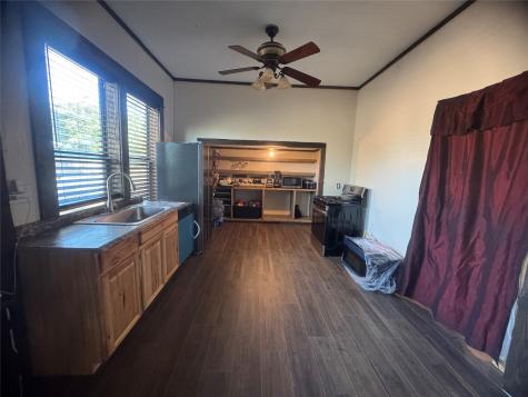 211 Martin Street Yoakum TX 77995