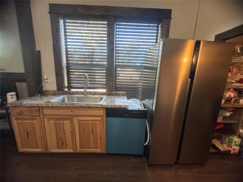 211 Martin Street Yoakum TX 77995