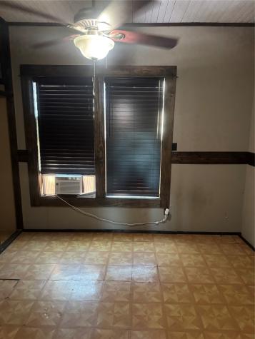 211 Martin Street Yoakum TX 77995