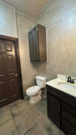 211 Martin Street Yoakum TX 77995