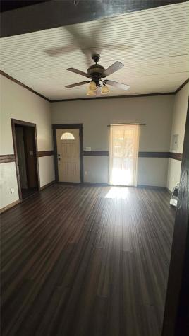 211 Martin Street Yoakum TX 77995