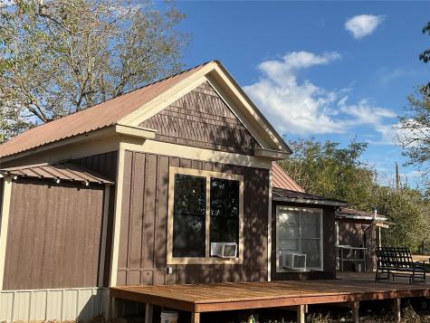 211 Martin Street Yoakum TX 77995