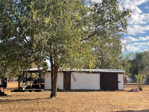 211 Martin Street Yoakum TX 77995