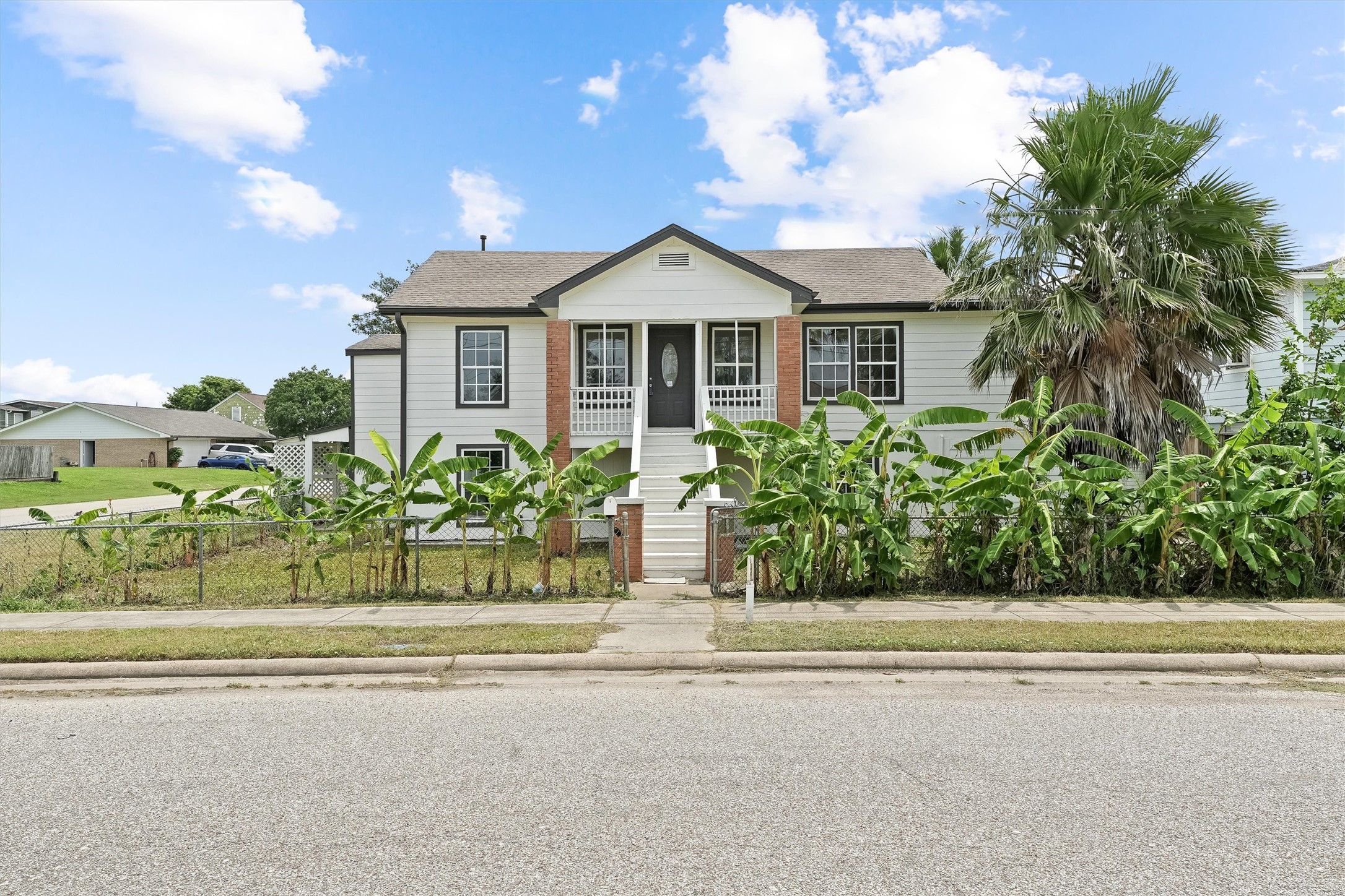 2202 67th Street Galveston TX 77551