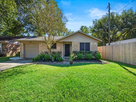 2423 20th Avenue N Texas City TX 77590