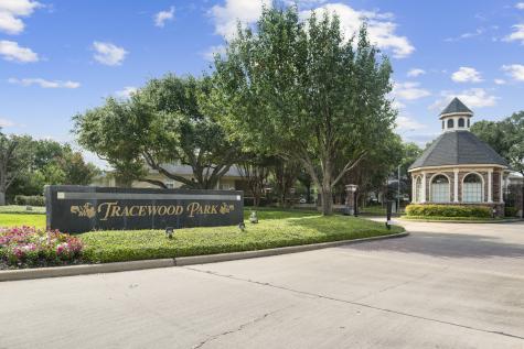 13614 N Tracewood Bend Houston TX 77077