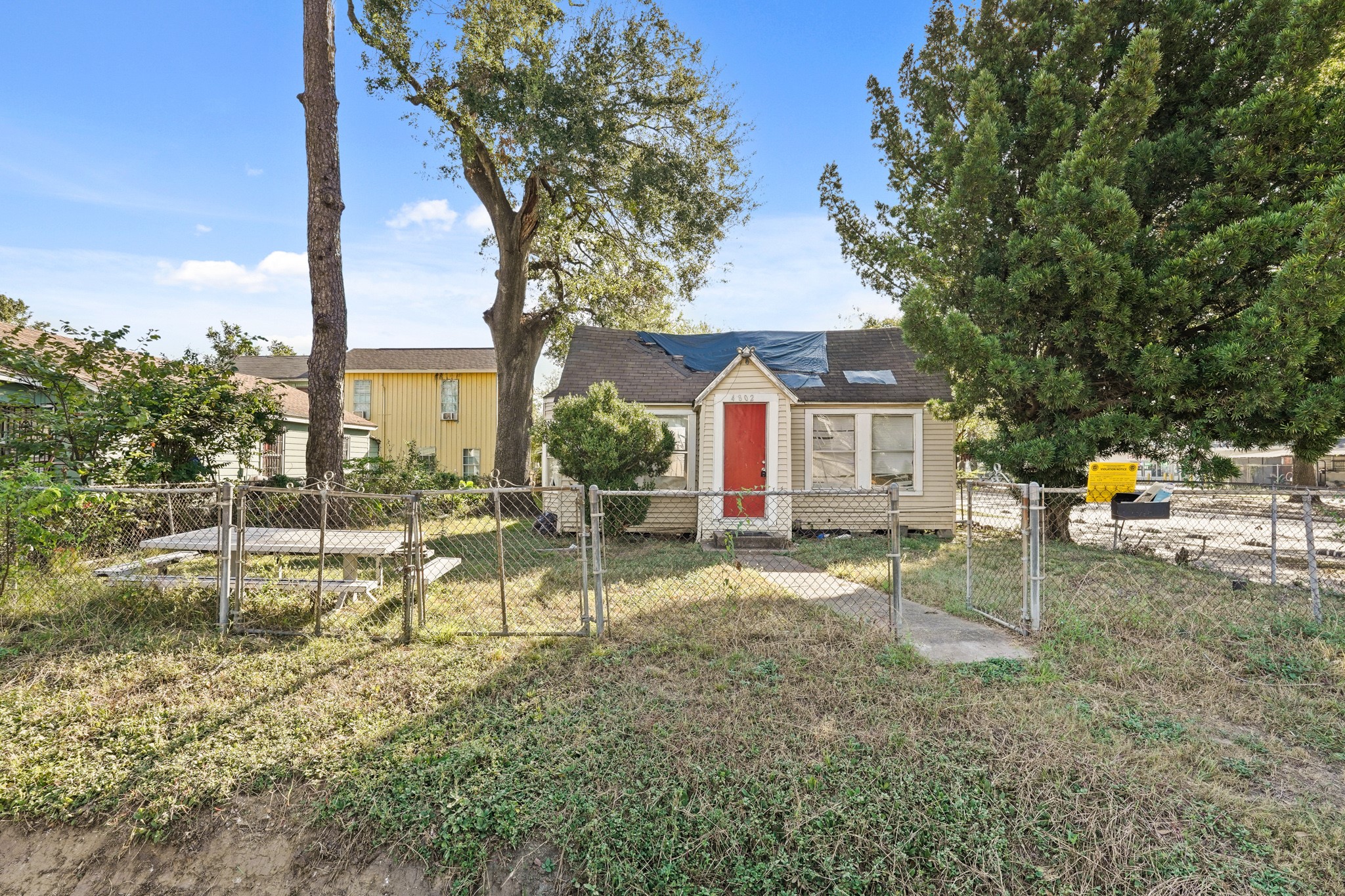 4802 Chapman Street Houston TX 77009