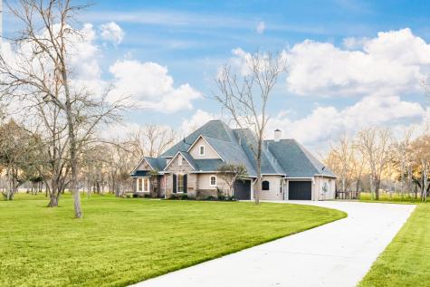 2903 Oakwood Shores Drive Richwood TX 77515