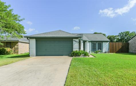 9903 Brookview Drive La Porte TX 77571
