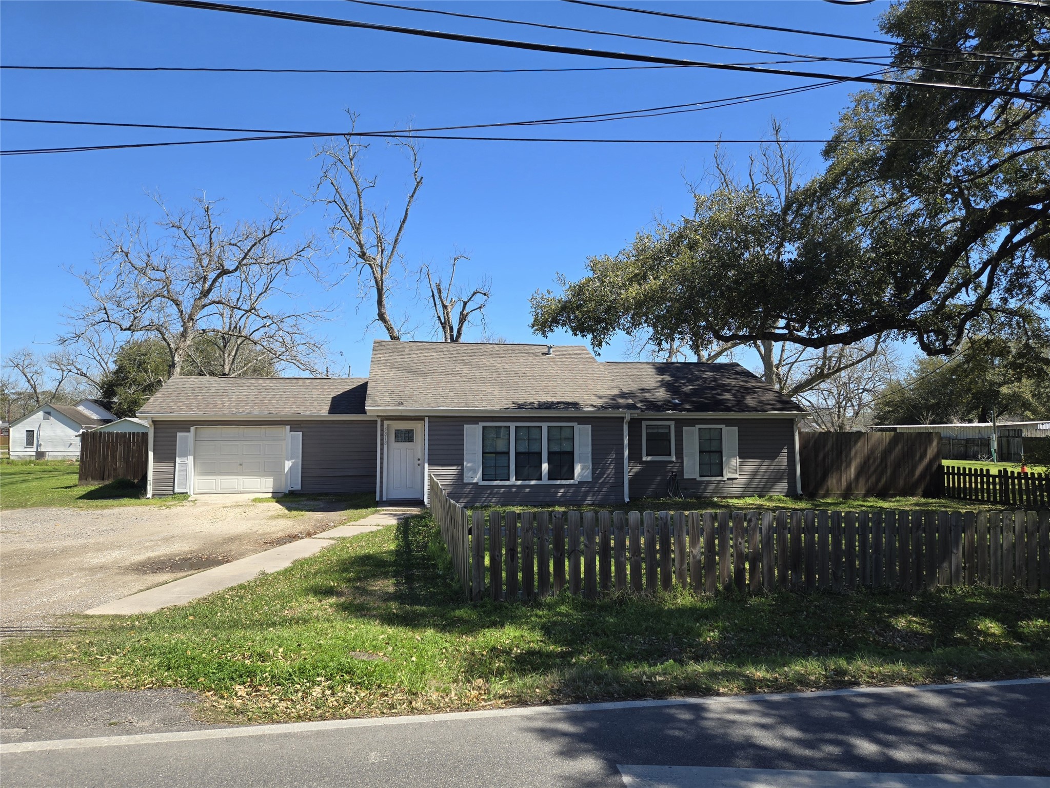 5818 1st Street Crosby TX 77532