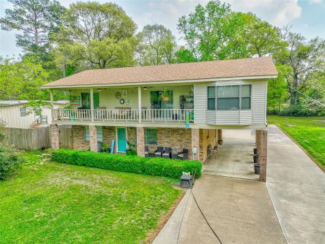 215 Lakeview Drive Onalaska TX 77360