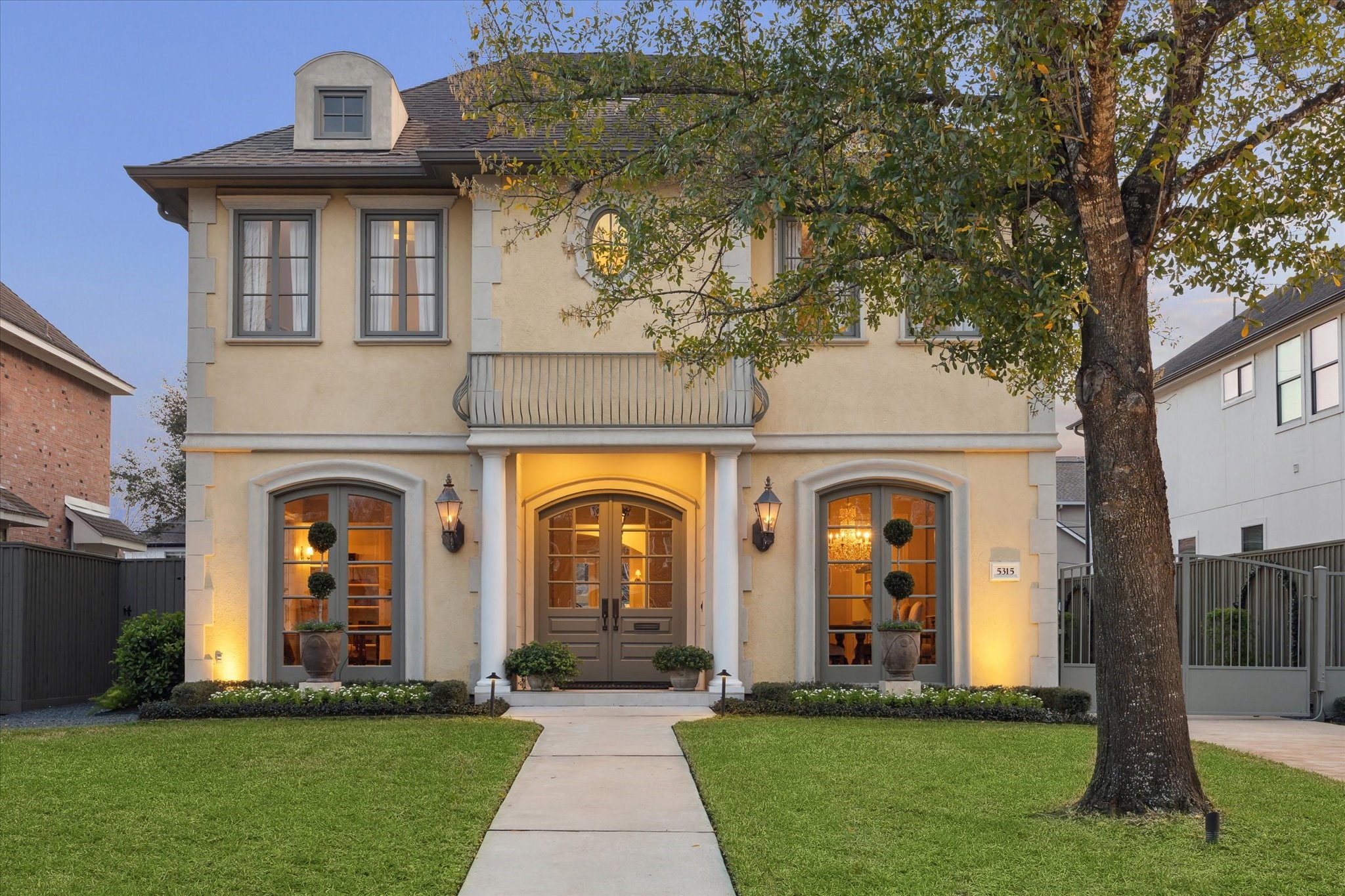 5315 Aspen Street Bellaire TX 77401