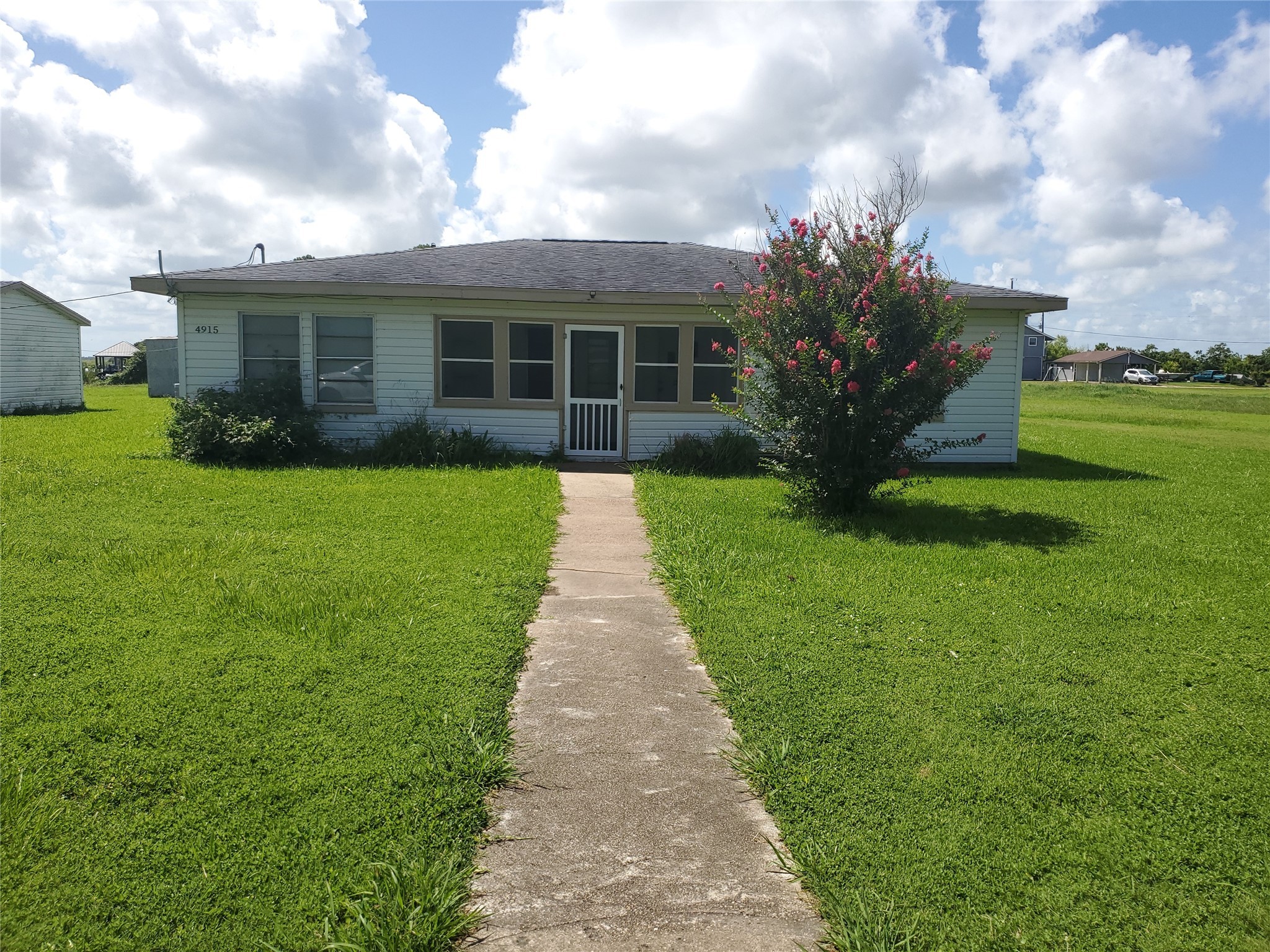 4915 County Road 227 Freeport TX 77541