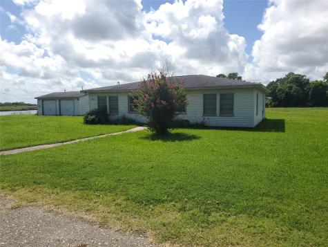 4915 County Road 227 Freeport TX 77541