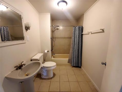 4915 County Road 227 Freeport TX 77541