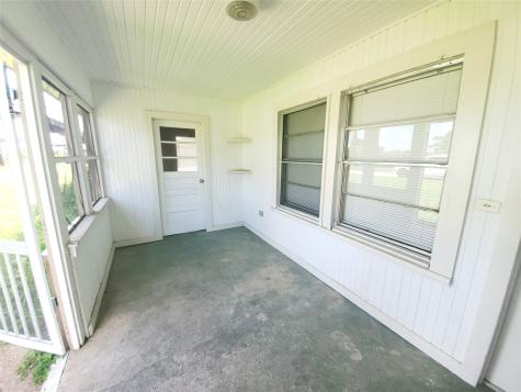 4915 County Road 227 Freeport TX 77541