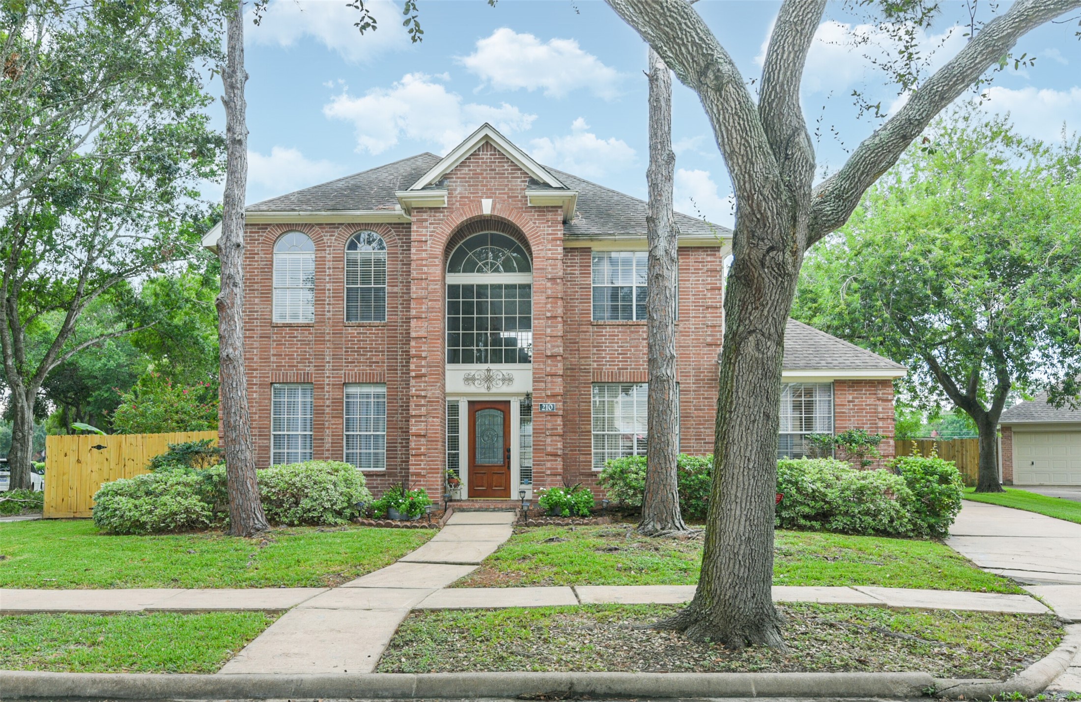 210 Sunset Ridge Court League City TX 77573