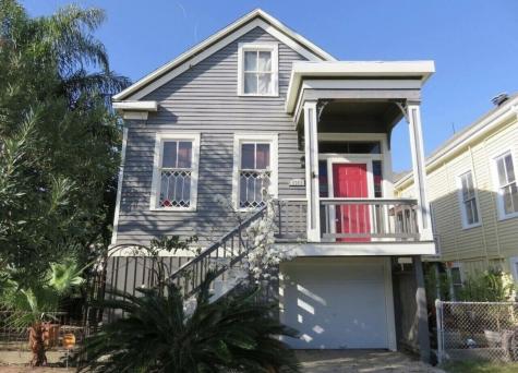1311 19th Street Galveston TX 77550