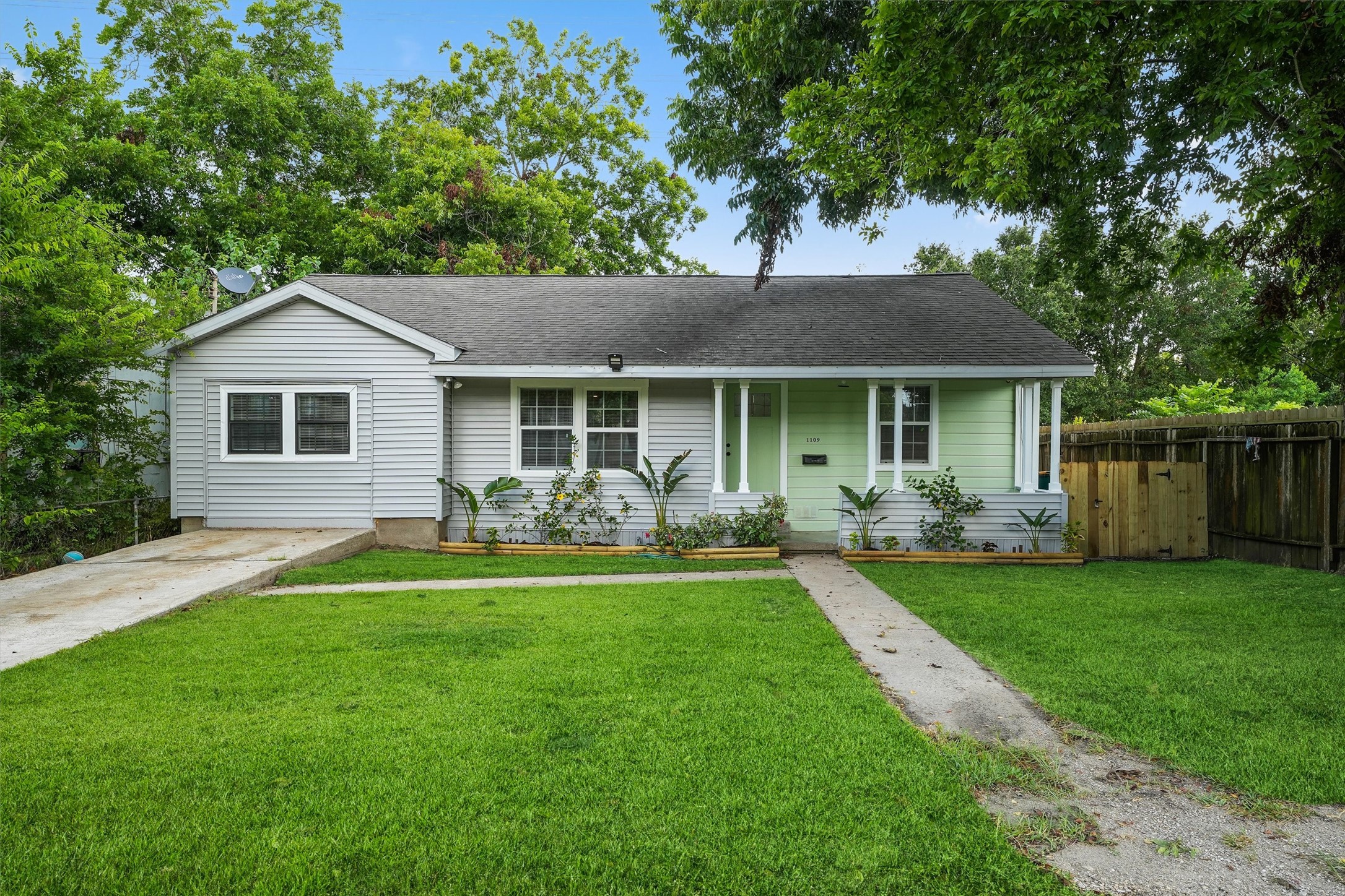 1109 Roosevelt Street La Marque TX 77568