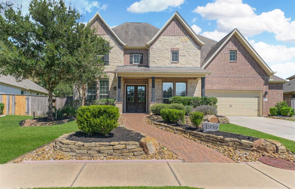 4930 Lodge Lake Drive Fulshear TX 77441