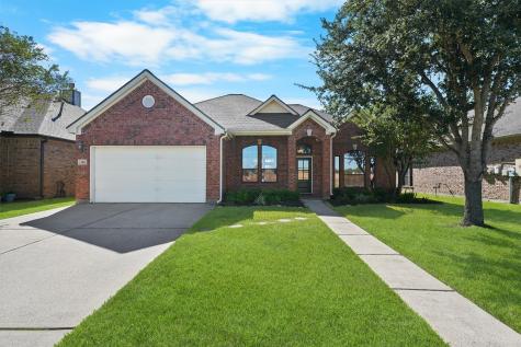 268 Clearwood Drive League City TX 77573