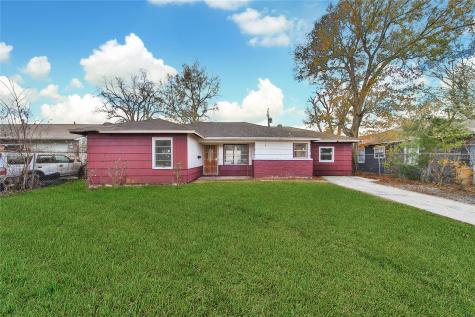 5774 Belarbor Street Houston TX 77033