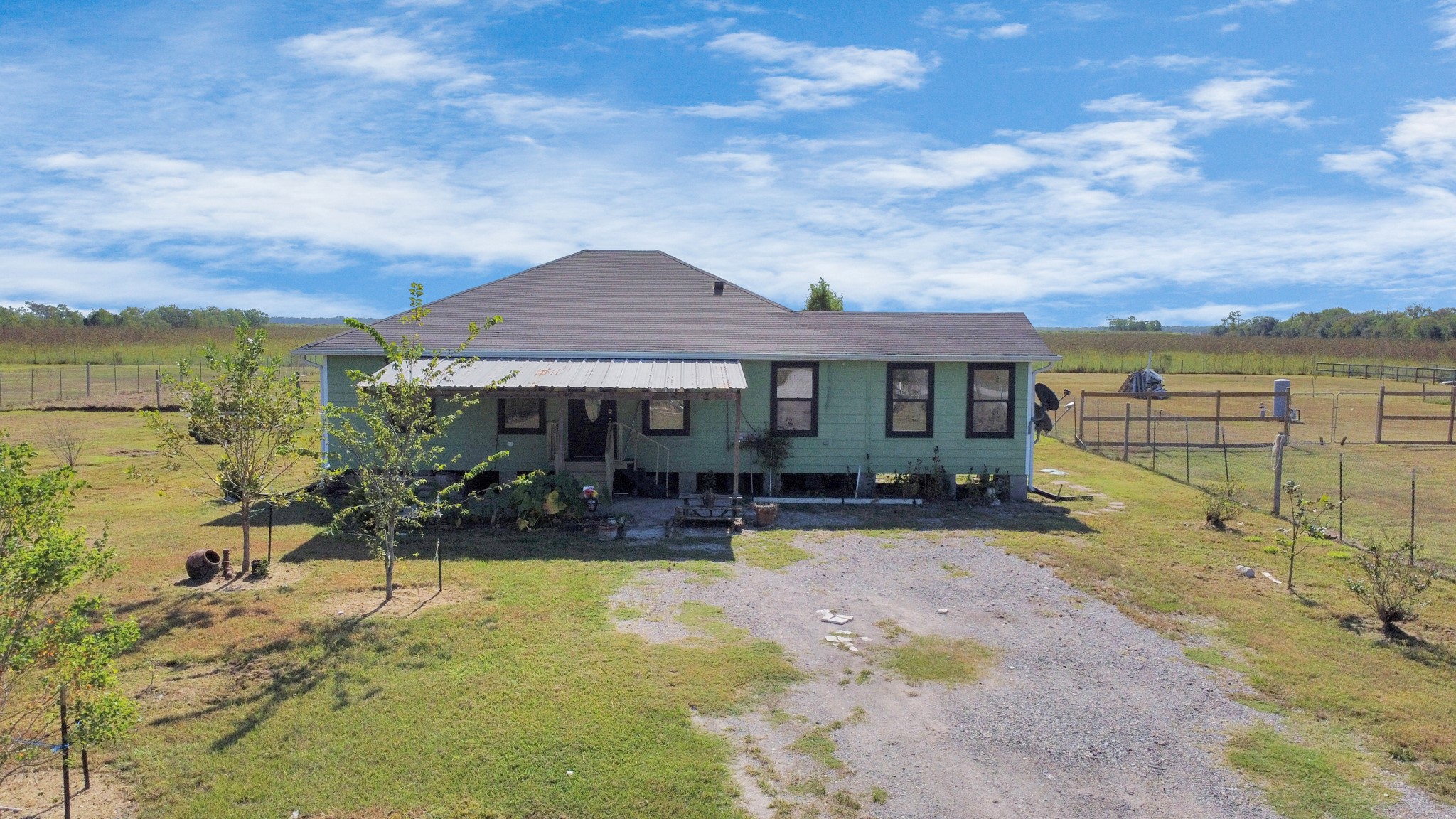 6981 County Road 167 Alvin TX 77511