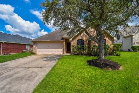 1806 Quiet Hollow Drive Fresno TX 77545
