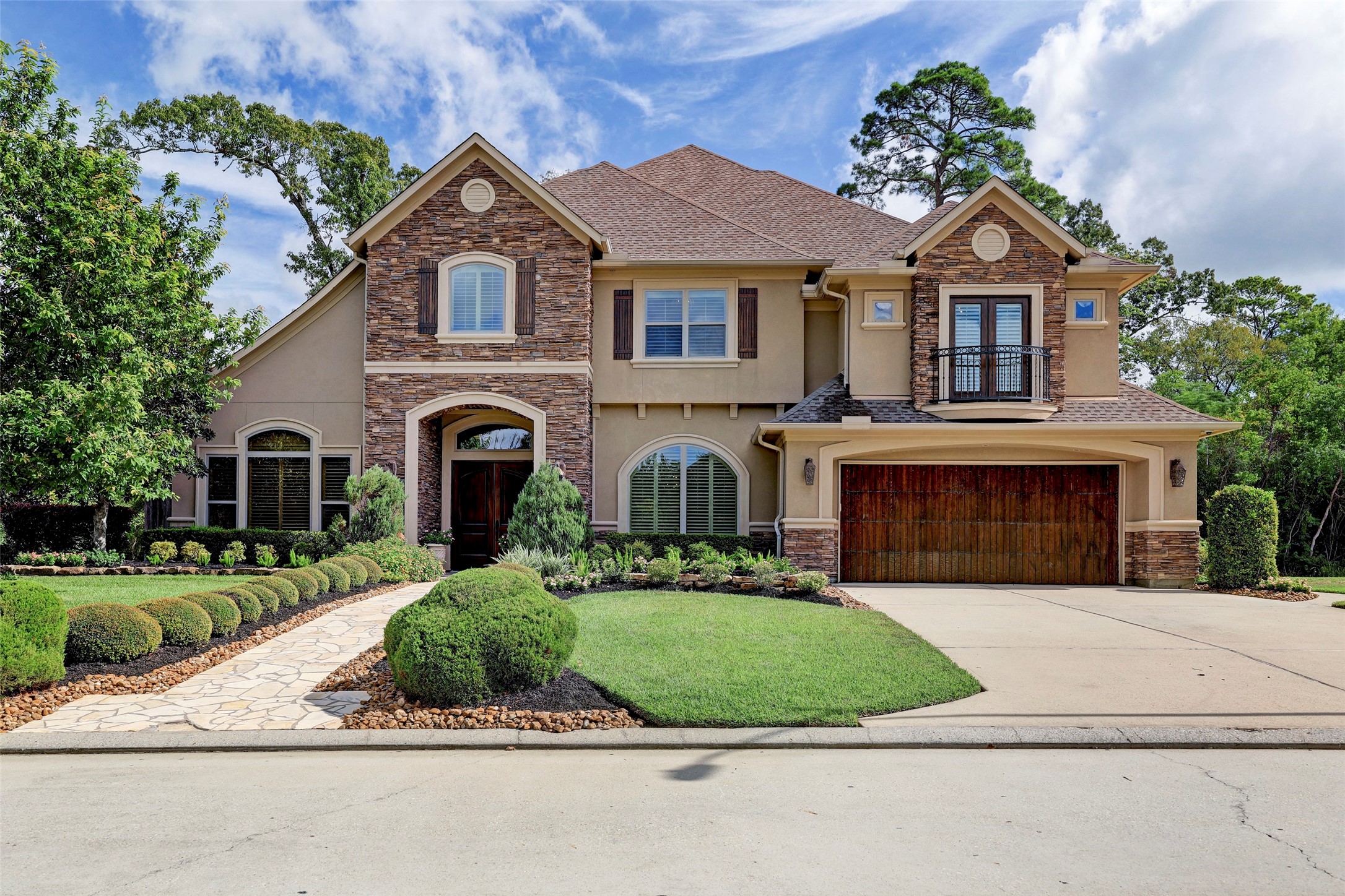 1218 Regal Shores Court Kingwood TX 77345