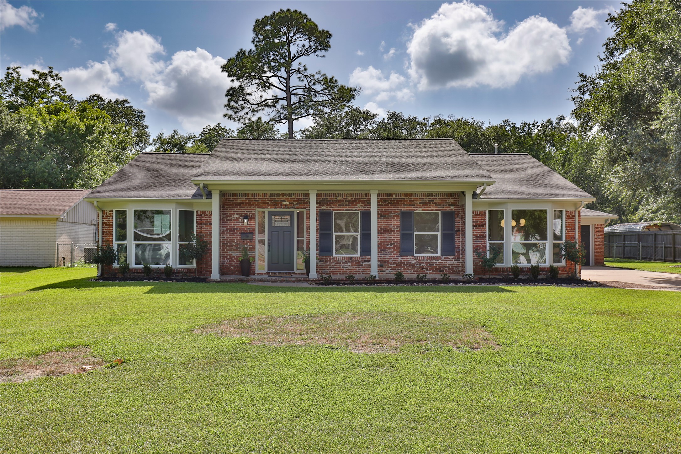 234 Forest Drive Lake Jackson TX 77566