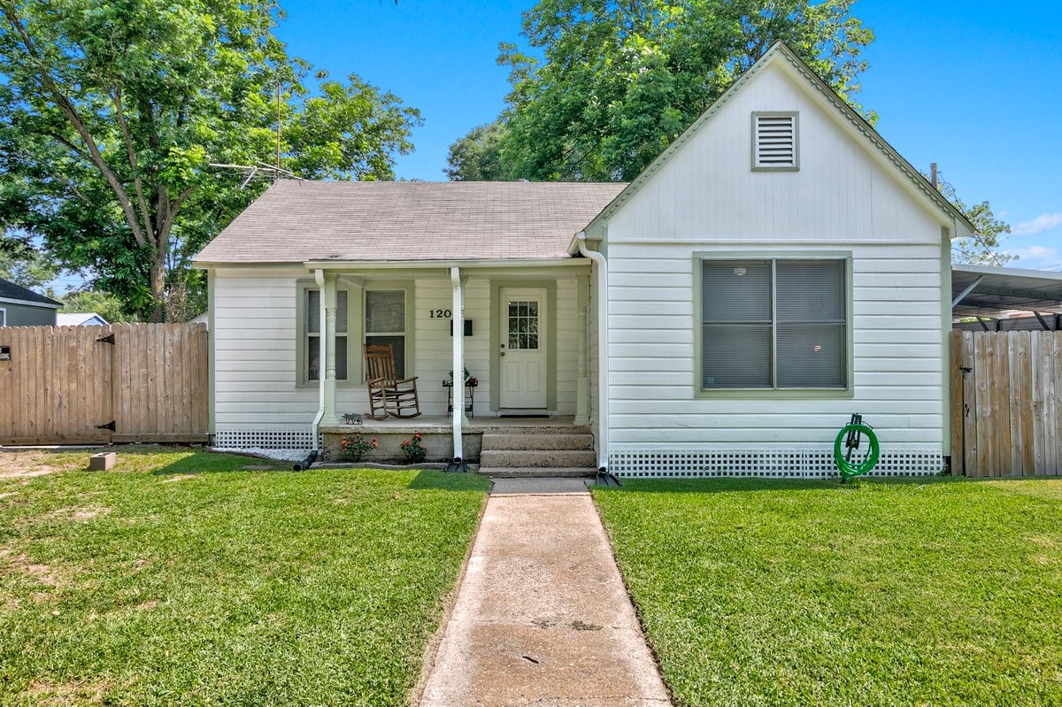 1204 Madison Street Baytown TX 77520