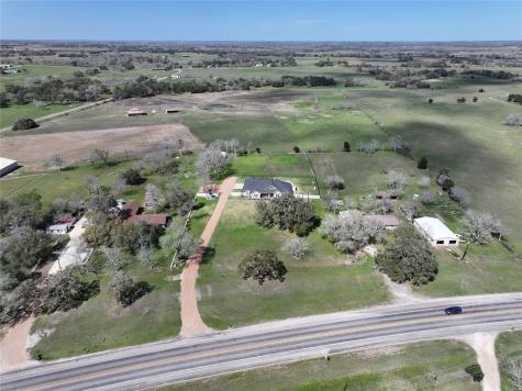 2244 W Us Highway 90a W Hallettsville TX 77964