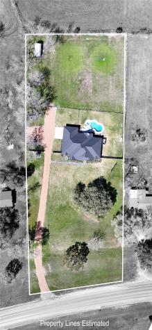 2244 W Us Highway 90a W Hallettsville TX 77964