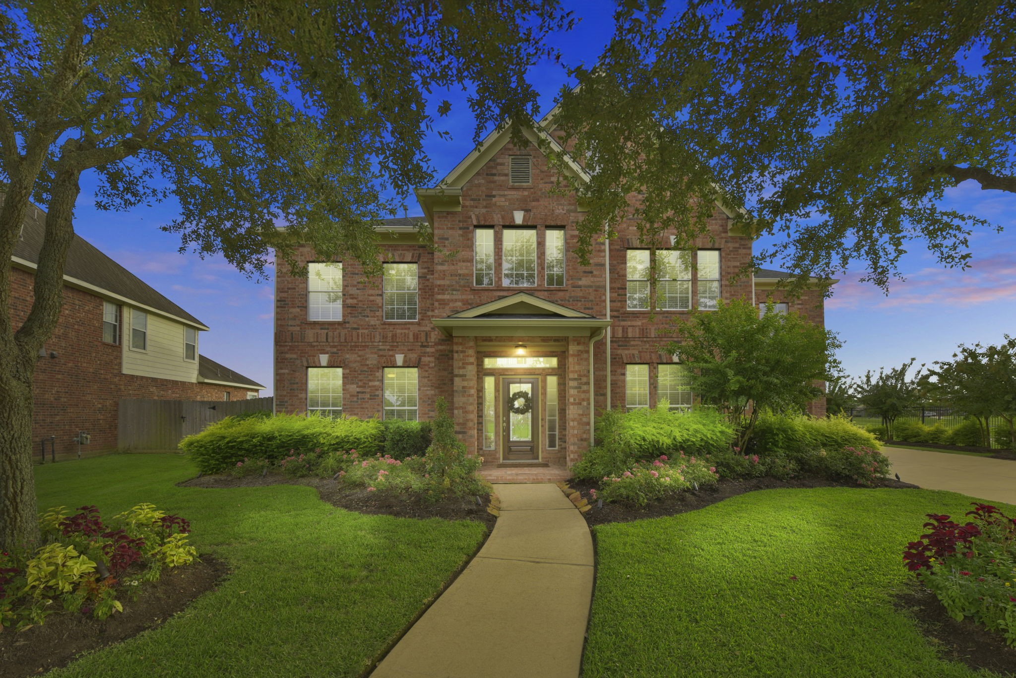 1602 Garden Glen Lane Pearland TX 77581
