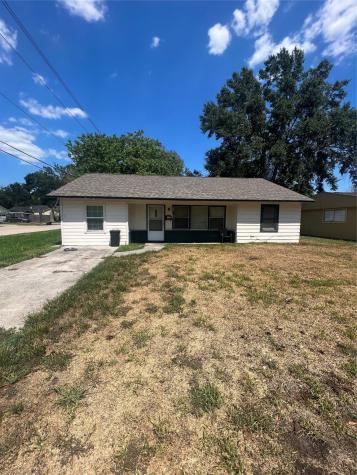 1300 Madison Street Baytown TX 77520