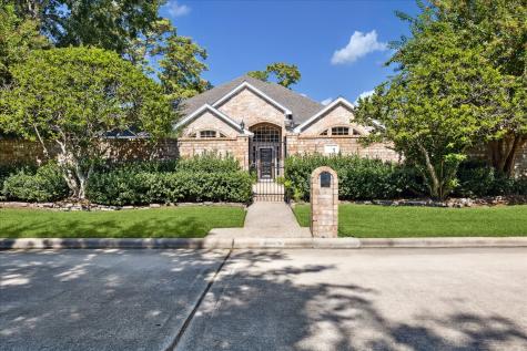 5014 Huntwick Parc Court Houston TX 77069
