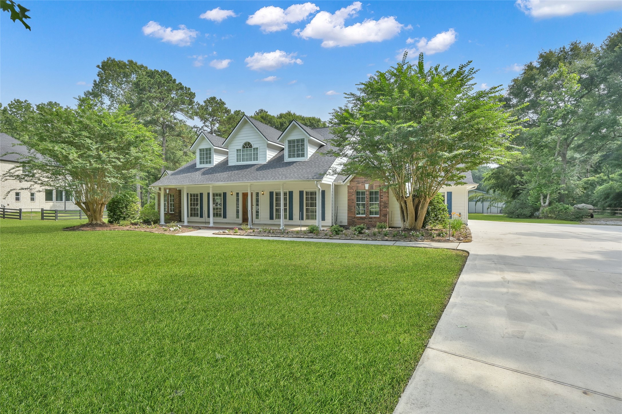 295 Vista Del Lago Drive Huffman TX 77336